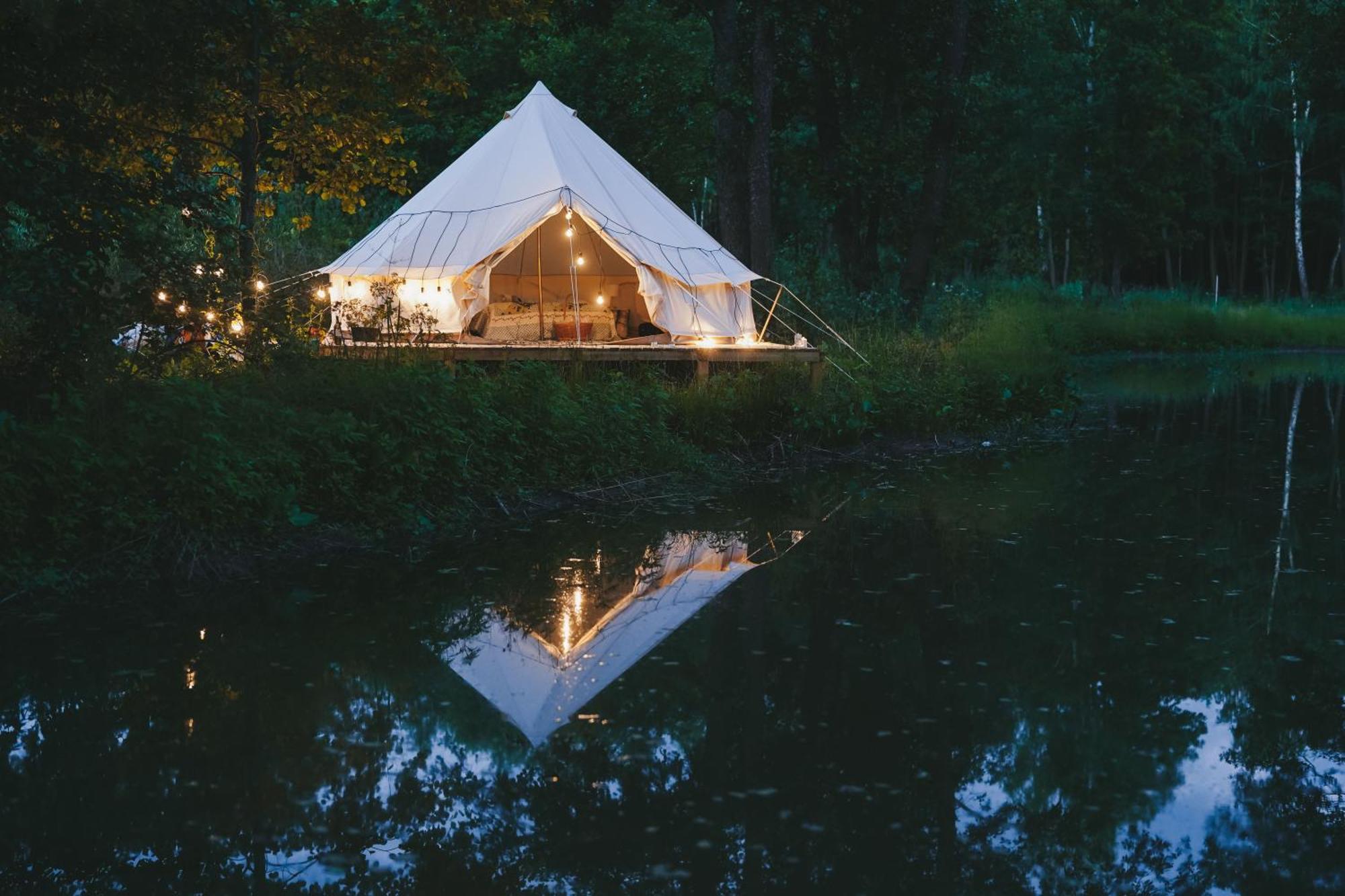 Glamping Taelt/Tent - Glampingzelt -Lodge - Sjoeutsikt Blattniksele Exterior foto